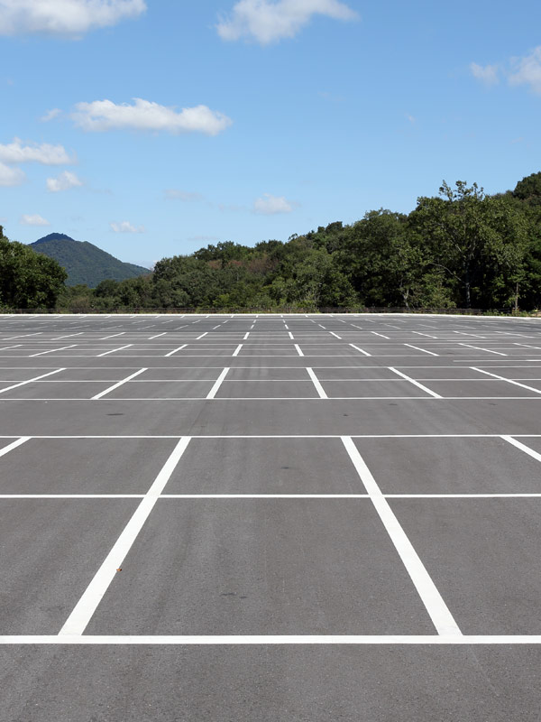 Large areas and Parkings