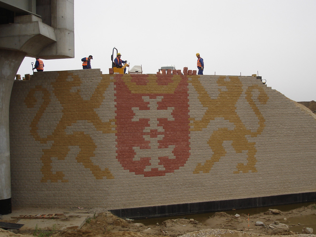 Muro a blocchi rinforzato con geogriglie Sistema Tenax T-Block