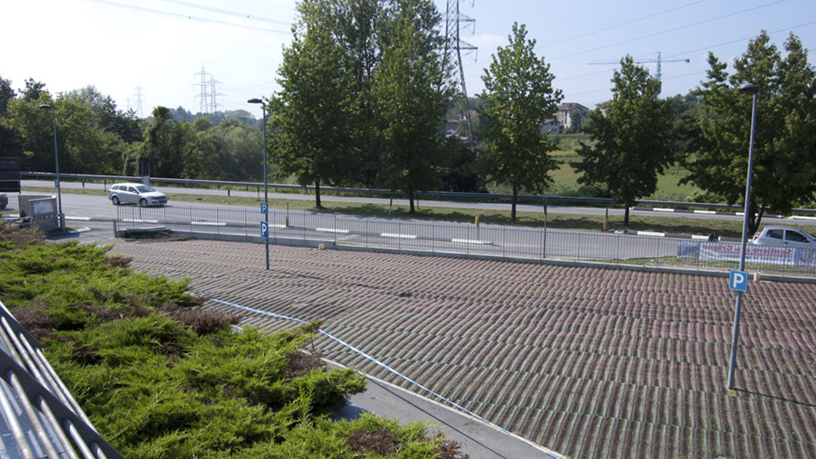 Rete rinforzo prati carrabili GP FLEX - area parcheggio