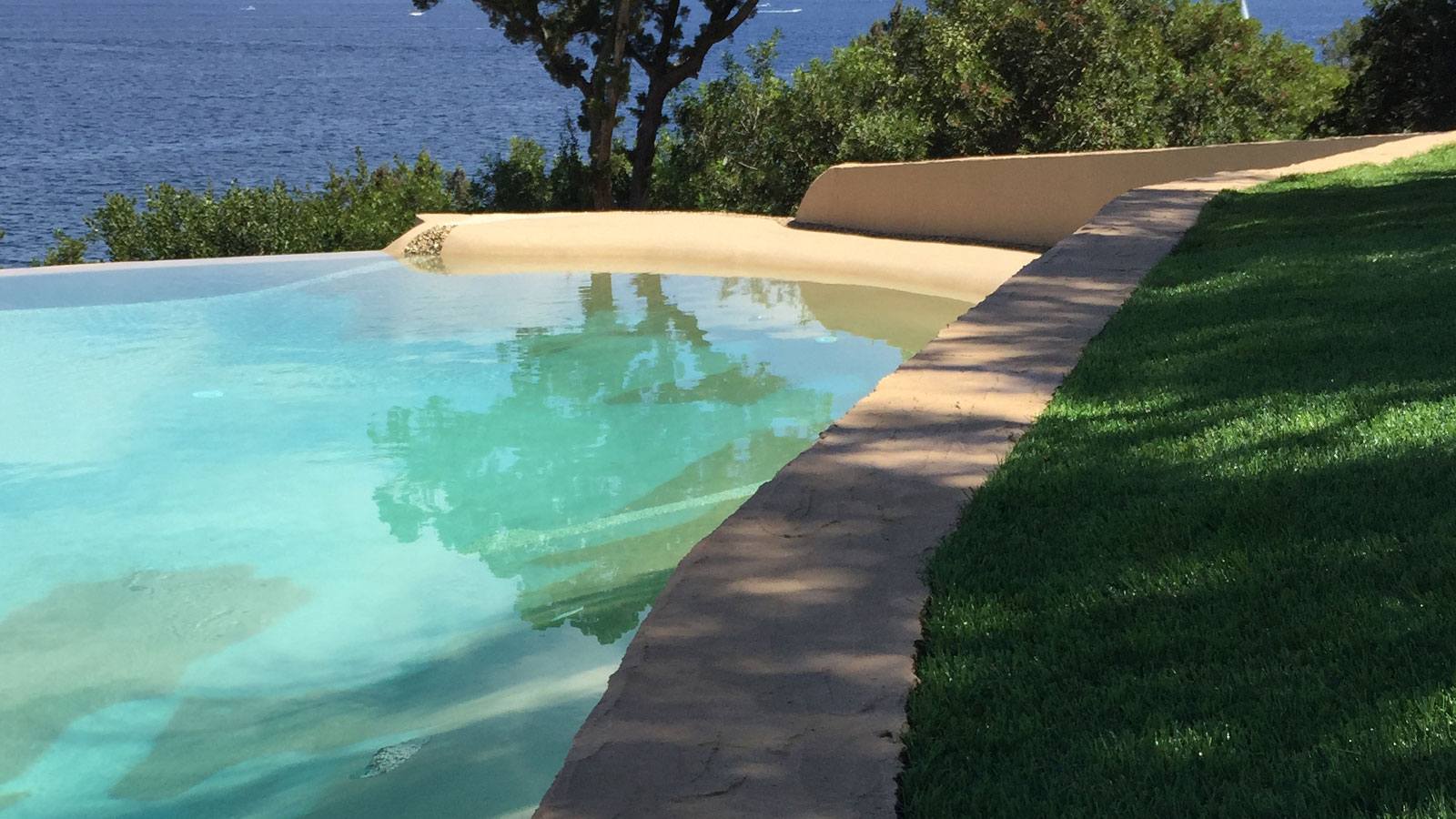 Prato sintetico IRISH MAT 40 - villa piscina giardino
