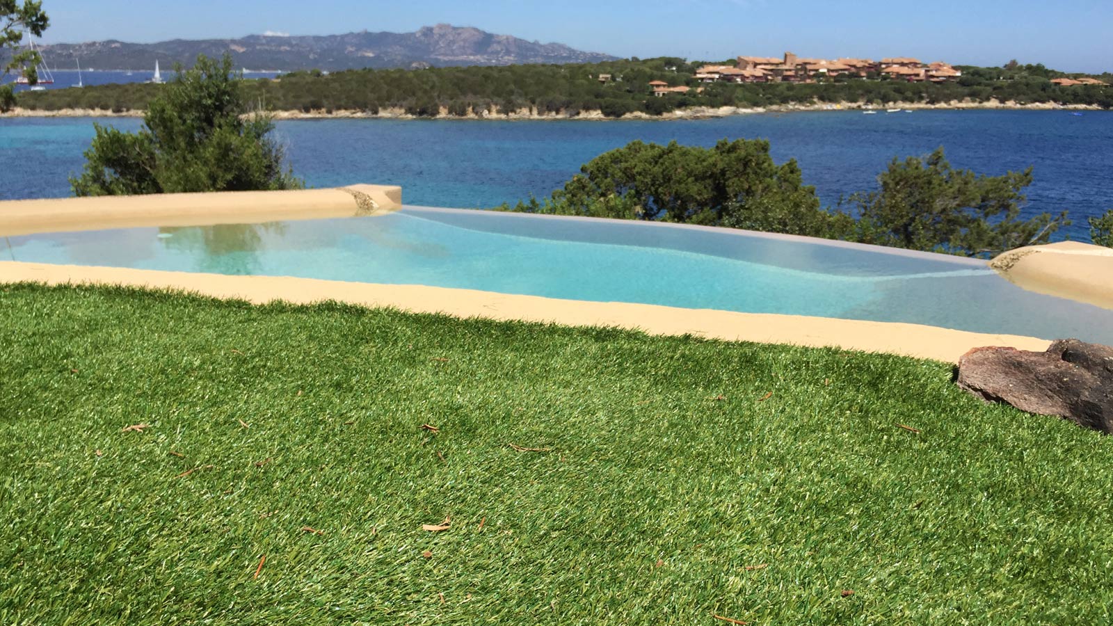 Prato sintetico IRISH MAT 40 - villa piscina giardino