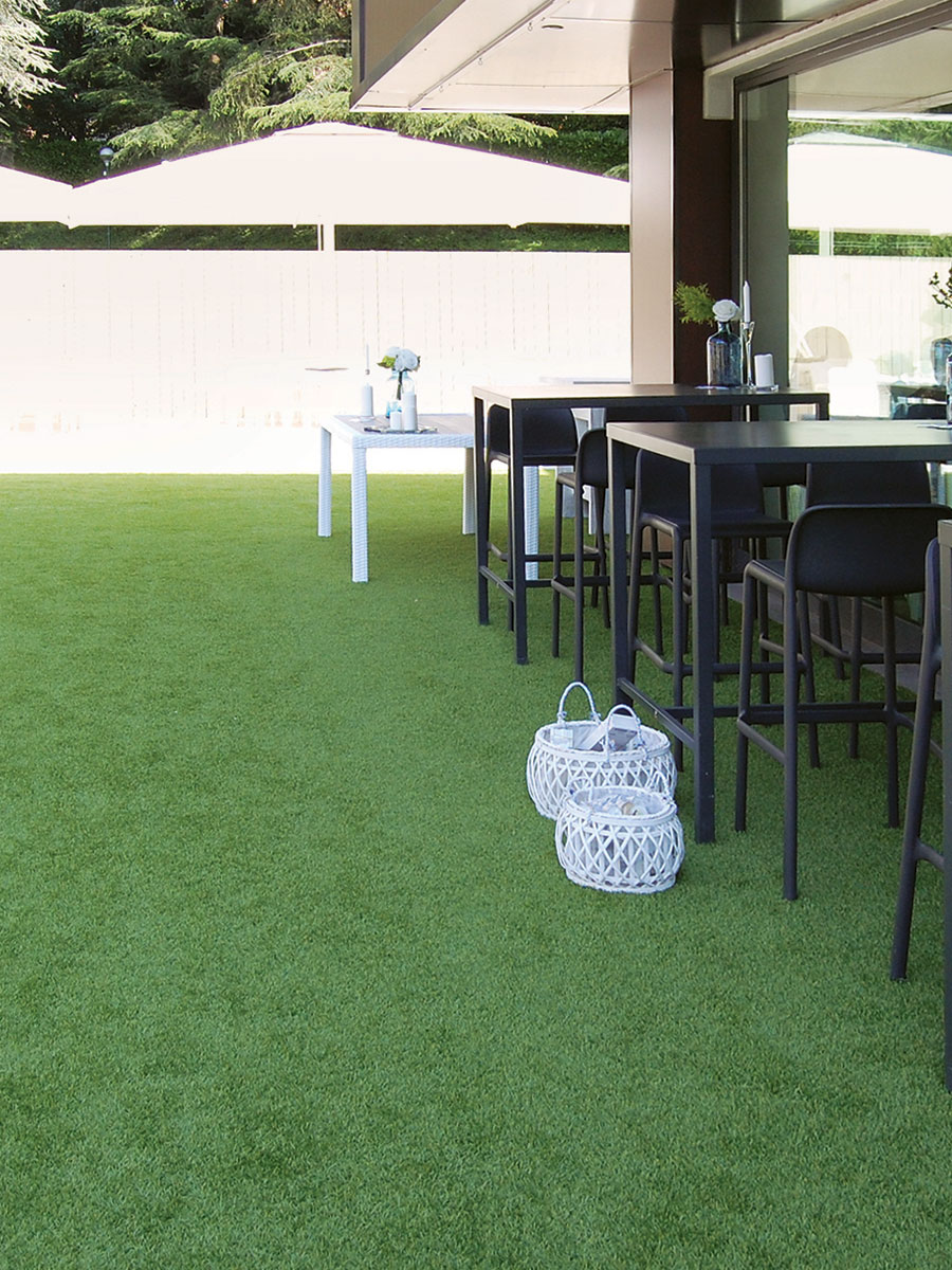 Tenax synthetic lawn for hotels, restaurants and cafés, fairs and events, gardens